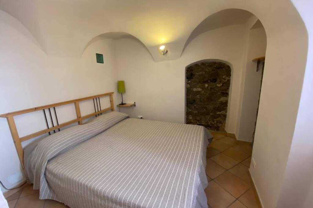 Alloggio Per Vacanze A Isolabona Экстерьер фото